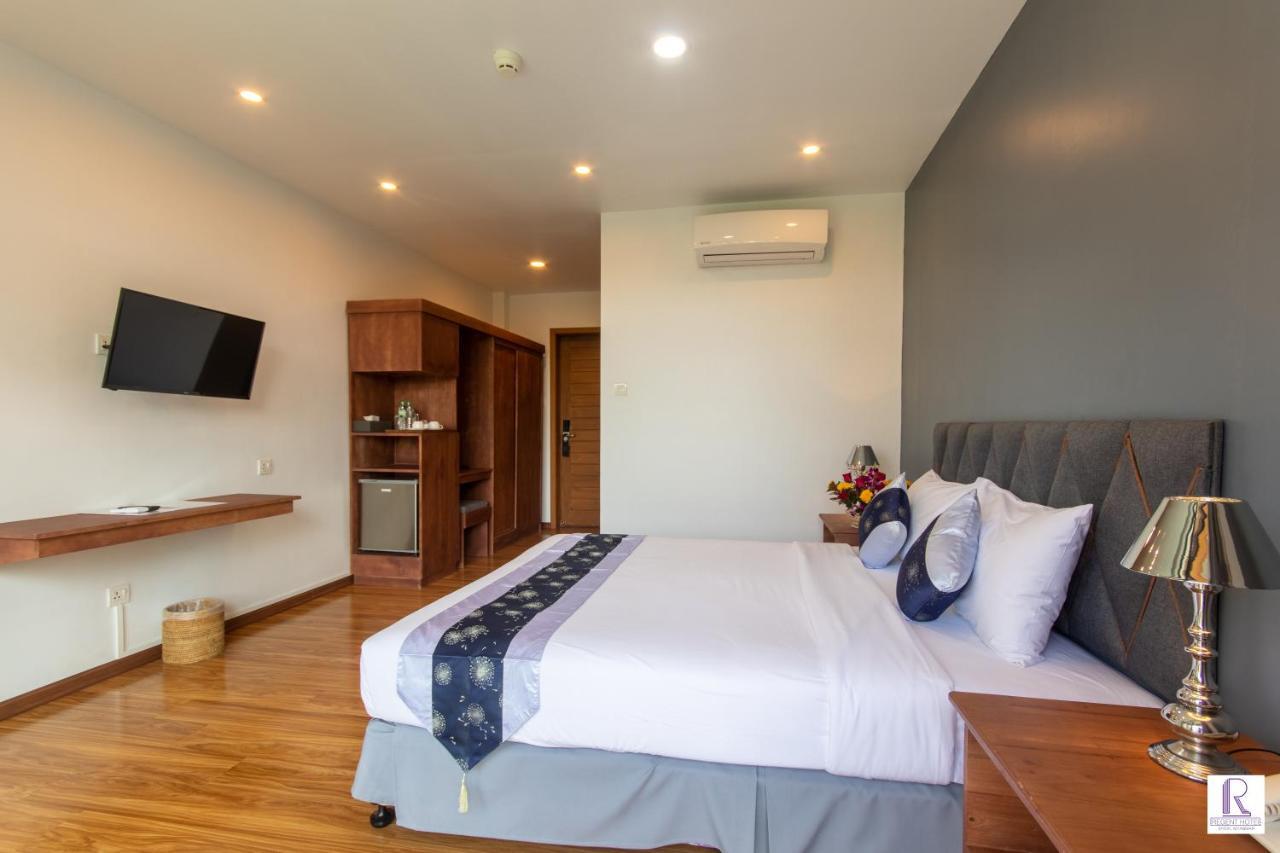 Regent Hotel Мьей Экстерьер фото